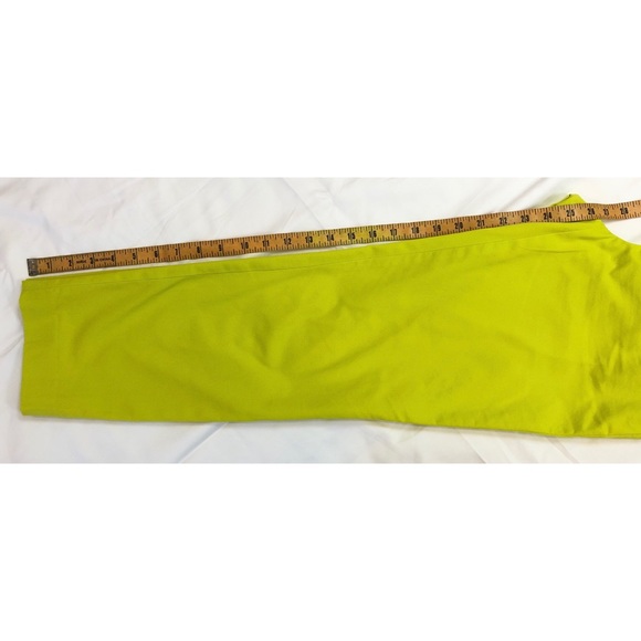 Mid-rise Capri Chinos - Picture 11 of 13